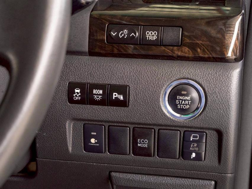 Toyota Vellfire 2.4ZG Edition ปีจด 2015 10