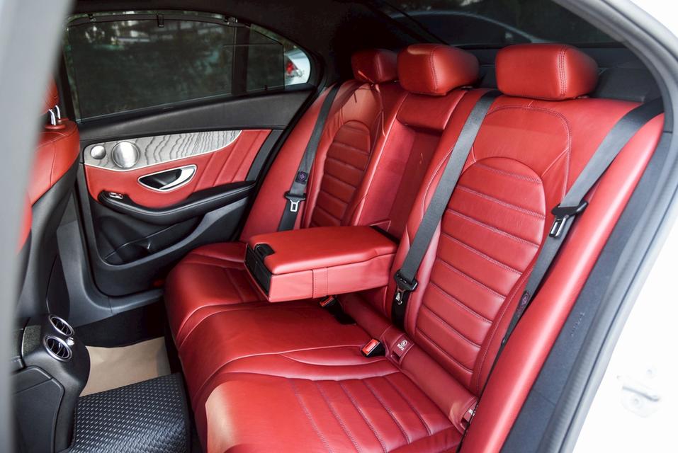 รหัสรถ CBL5983 Mercedes-Benz C350e AMG Dynamic [w205] AT 2017 12