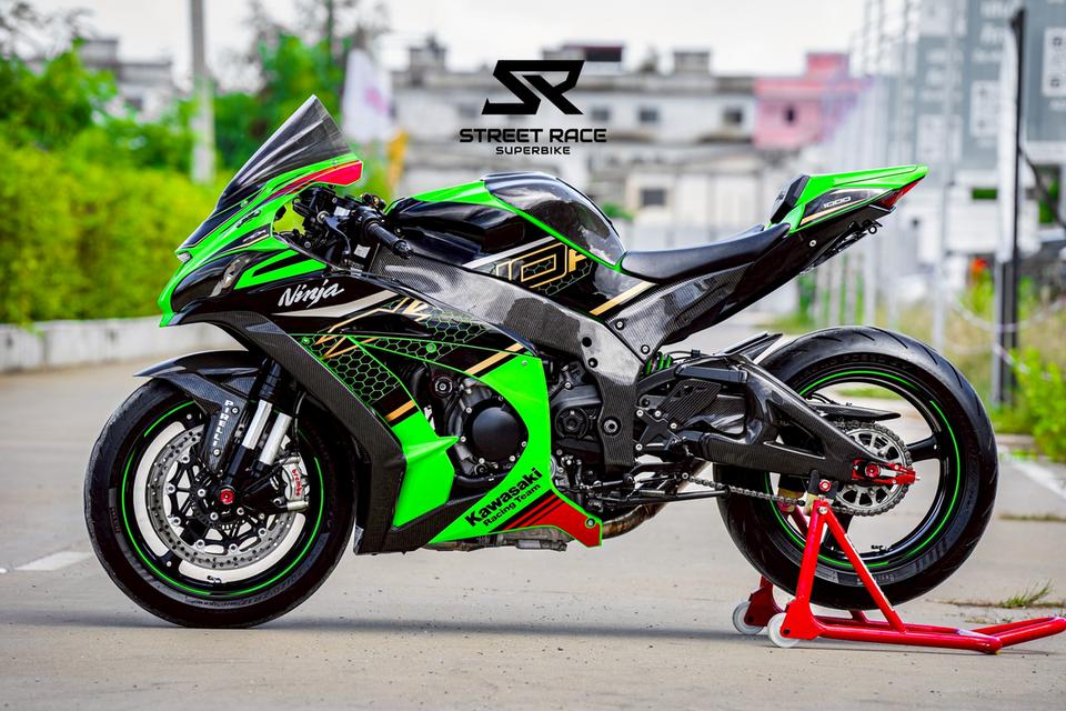 Ninja ZX-10R ปี 2021 ฝาแดง ลายรังผึ้ง ท่อแต่งเสียงโหด 💨 สายซิ่ง-สายสนามห้ามพลาด! 10