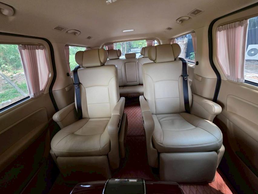 Hyundai H1 2.5 Grand Strarex vip ปี 2020 สีขาว รูปที่ 13