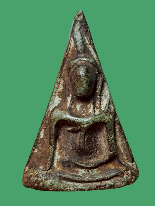 พระนางพญา เปิดให้บูชาจ้า