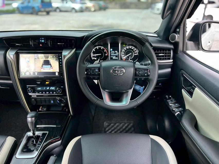  TOYOTA FORTUNER 2.8 LEGENDER BLACK TOP 4WD 2020   8