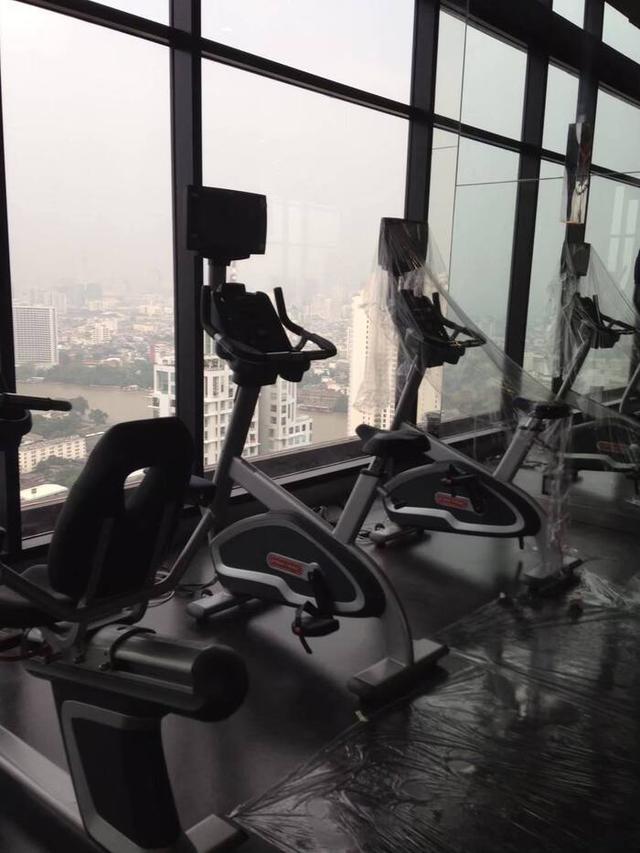 เช่าถูก 17,000 บาท ** 1 ห้องนอน ** รหัส 100011 ** Urbano Absolute Sathorn-Taksin ** ติดรถไฟฟ้า กรุงธน ** 088-398-3835 MR.BOAT 16