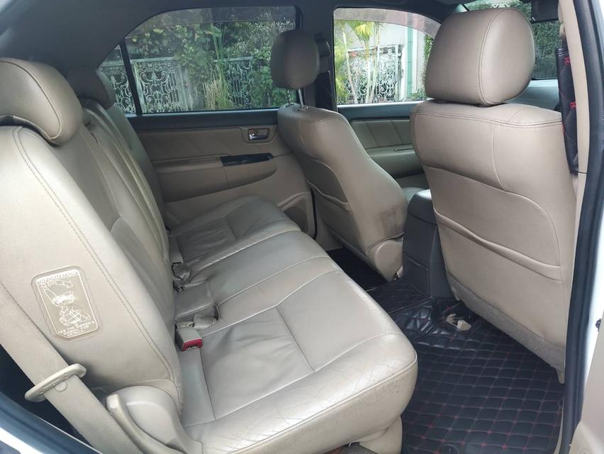 ขาย ปี 12 Toyota Fortuner 2.7 V รูปที่ 8