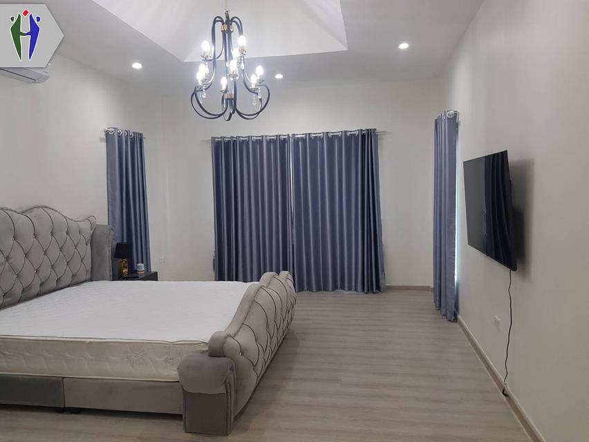 บ้านเดี่ยวพลูวิลล่าให้เช่าใกล้อ่างเก็บน้ำชากนอก 65,000 บาท  ขนาด 100 ตารางวา 4 ห้องนอน4 ห้องน้ำ  ภายในบ้านมาพร้อมกับ 	บิ๊วอินครัวพร้อมเครื่องดูดควัน 12