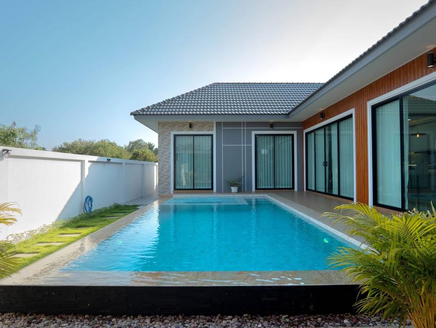Pool villa at Pattaya 6