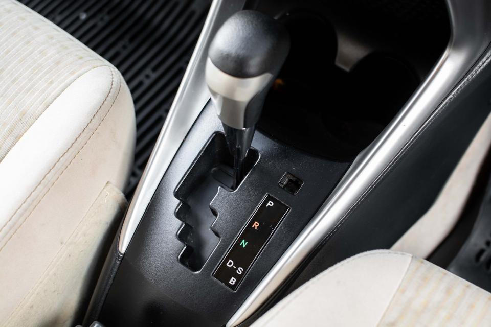 2017 Toyota Yaris Ativ 1.2 E รถเก๋ง 4 ประตู ดาวน์ 0%บริการส่งฟรี รถดี ไม่มีอุบัติเหตุ 6