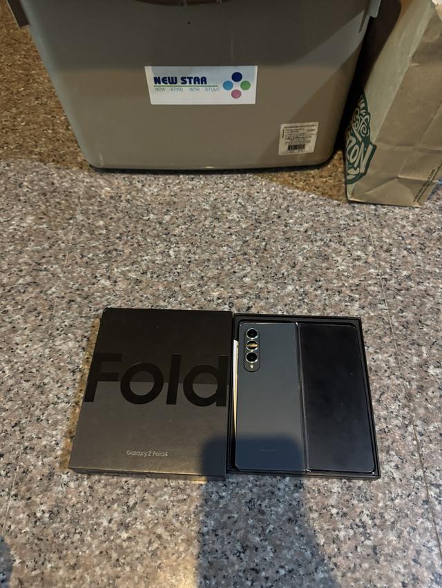 ขายๆๆๆถูกSamsungFold4สีใหม่หายาก GrayGreen 256กิ๊กยกกล่องสูนTrueสภาพสวยการใช้งานดีเยี่ยมทุกๆฟังชั่นเครื่องรีสโตได้ตลอดไม่มีติดแอคเค้าใดๆคับ ( จอขาวจั๊ รูปที่ 2