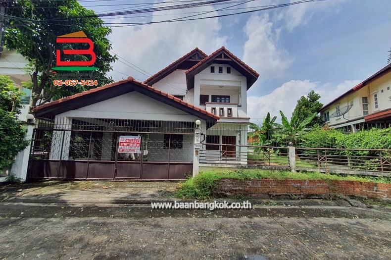 บ้านเดี่ยว หมู่บ้าน เลิศอุบล กม.6 (ซ.รามอินทรา 65 แยก 2-4) เนื้อที่ 74.4 ตรว. ถนนรามอินทรา แขวงท่าแร้ง เขตบางเขน กรุงเทพมหานคร