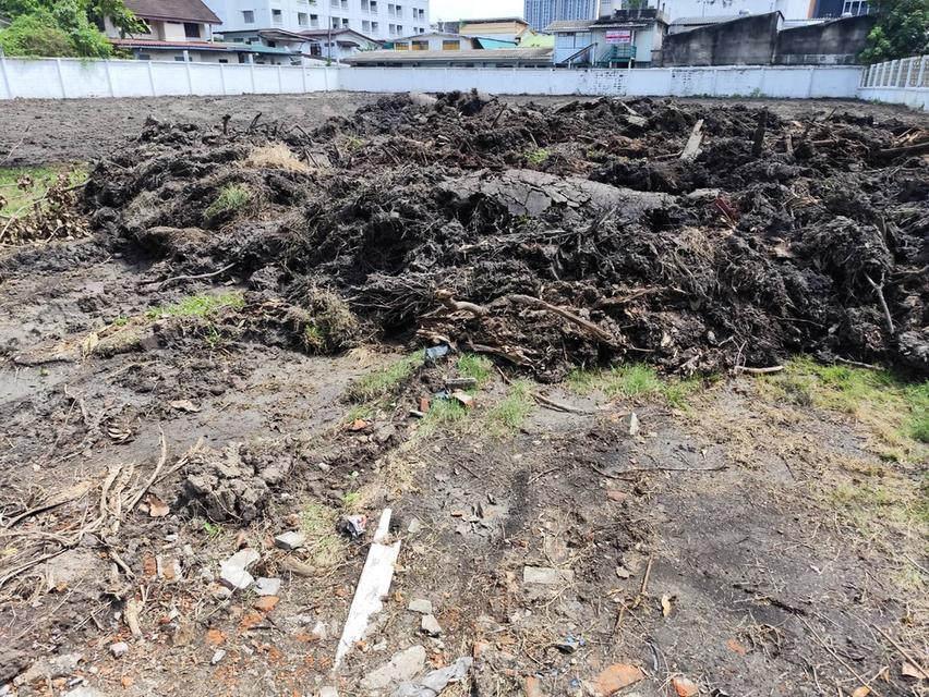 ขายที่ดินแปลงศักยภาพสูง สุขุมวิท 101  BTS ปุณณวิถี Land and old  house  for sale in a prime 10