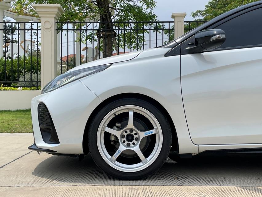 TOYOTA YARIS 1.2 SPORT PREMIUM (MNC) ปี 2022 สภาพนางฟ้า