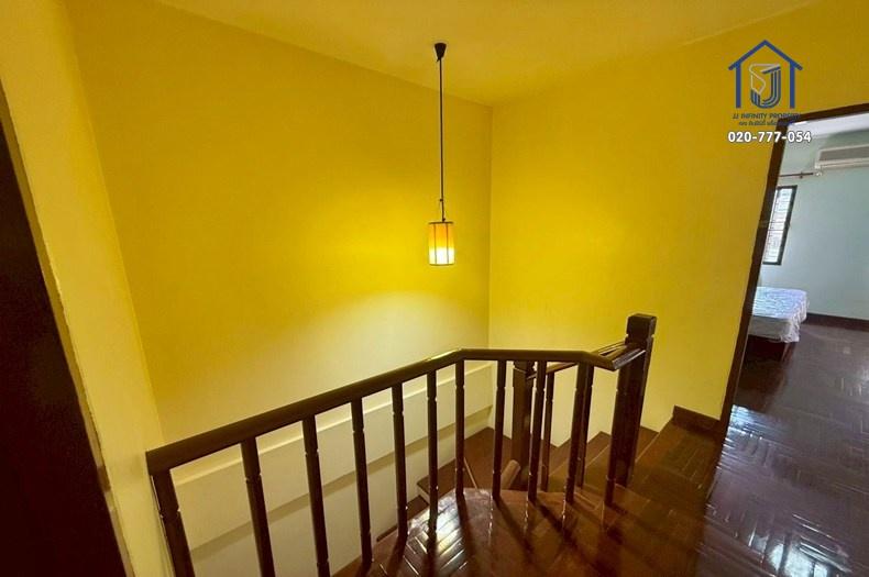 ขายทาวน์โฮม 3 ชั้น หมู่บ้านกลางเมือง รัชดา–เหม่งจ๋าย 1 ซอยสหการประมูล ใกล้ทางด่วน รถไฟฟ้าMRT 15