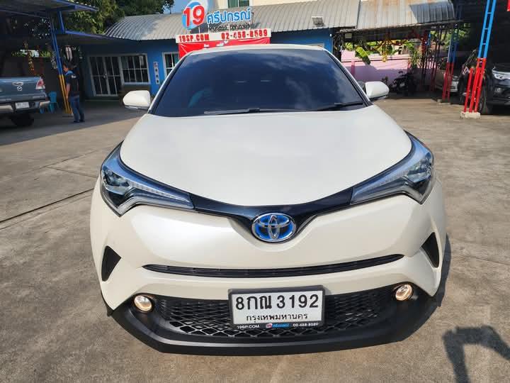 ปล่อยขายด่วน Toyota CHR 4