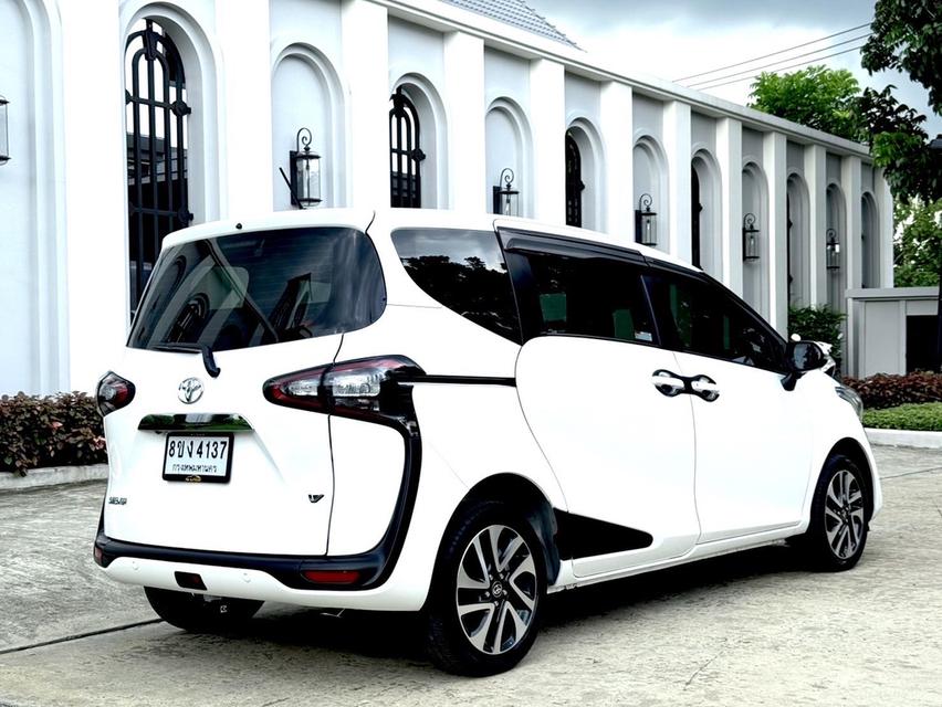 TOYOTA SIENTA 1.5V ปี 2019 รูปที่ 4