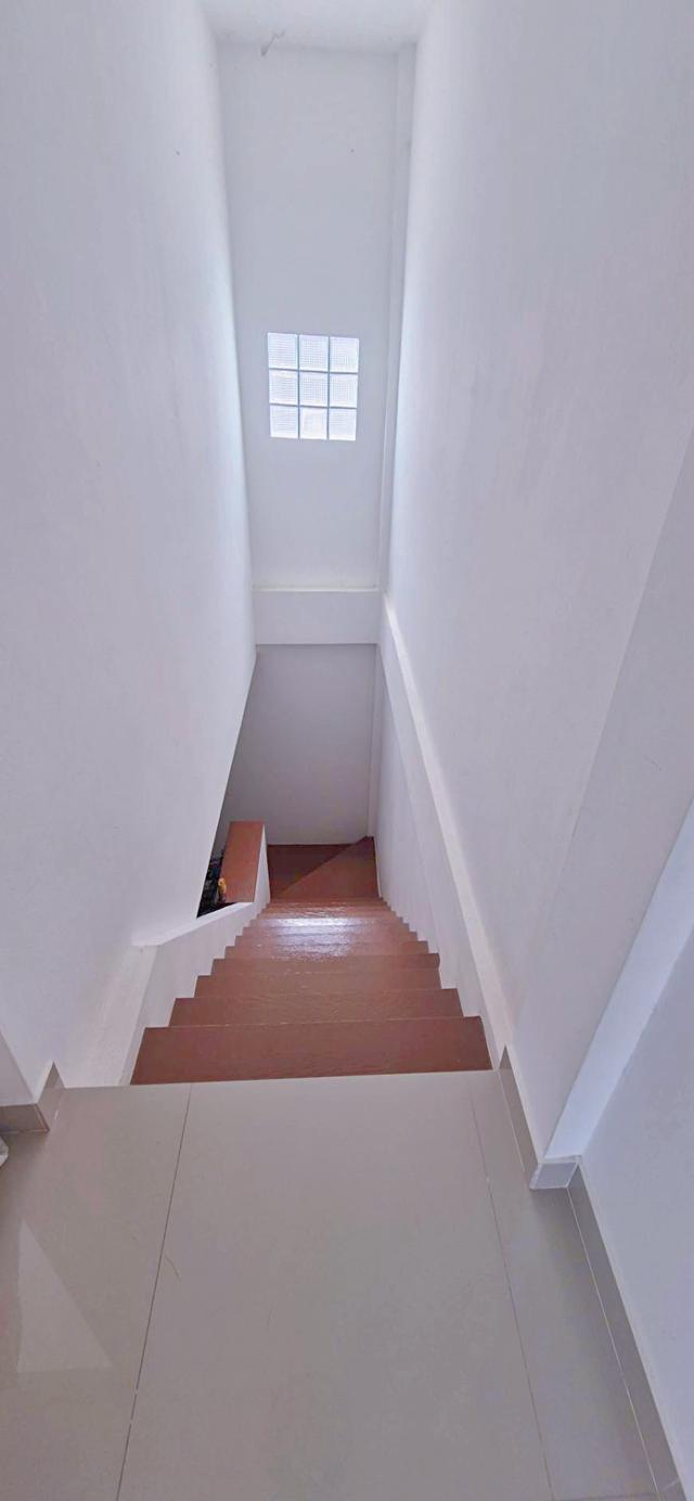 บ้านทาวน์เฮ้าส์ 2 ชั้น 4