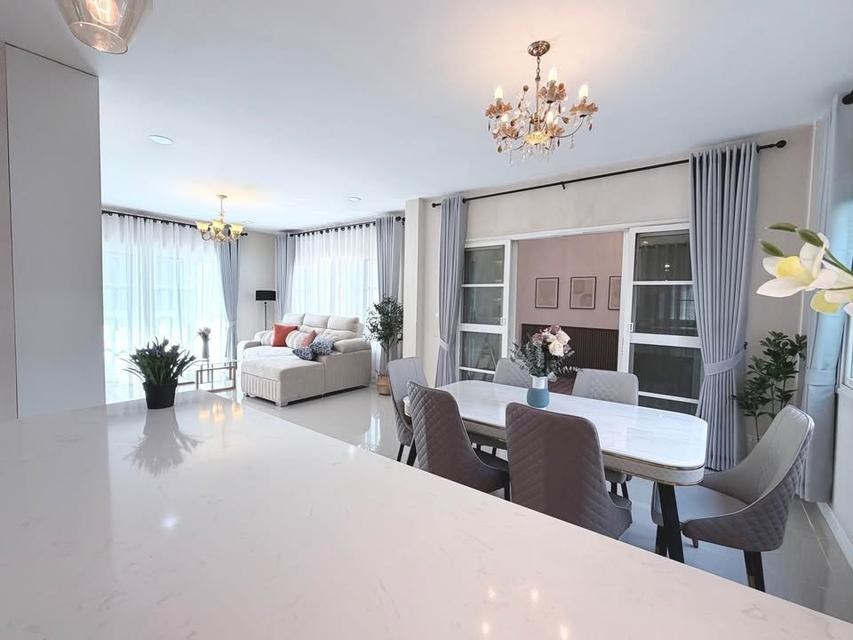 🏡 บ้านเดี่ยวสองชั้นในโครงการ ใกล้สิ่งอำนวยความสะดวกครบวงจร #สันทราย ราคาเพียง 35,000 บาท/เดือน✨ 清迈双层独栋别墅出租 家具齐全 4 卧室 3 卫生间 租金 35,000 泰铢/月(含物业费)✨ 5