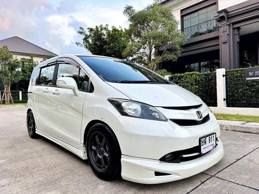 💙รถที่หายากที่สุด ขายถูกที่สุดในประเทศ💙 HONDA FREED 1.5 E SPORT สีขาวมุก ปี 2012 ใช้งานน้อยมากเพียง👉17x,xxx👈กิโลเมตร รูปที่ 3