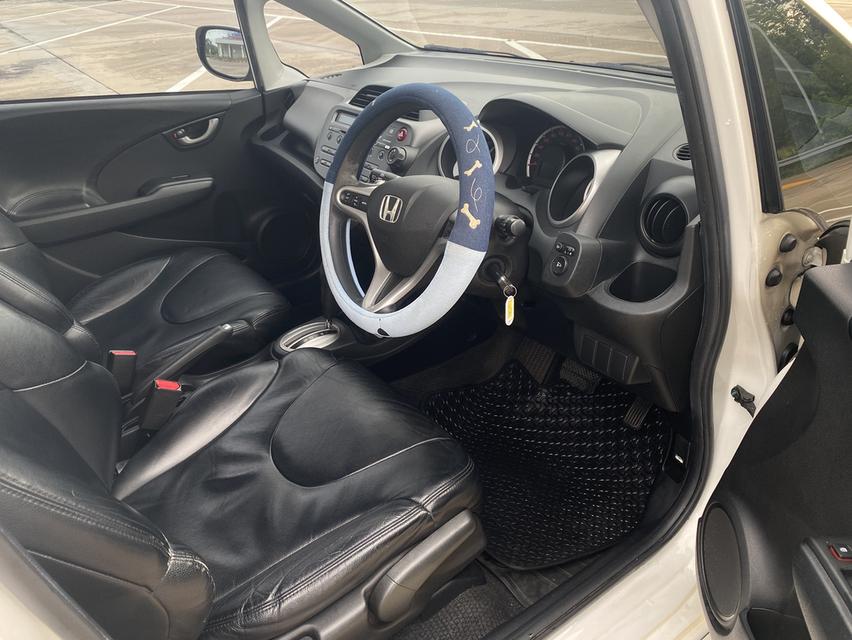 Honda Jazz GE 2010  ไมล์แท้  6
