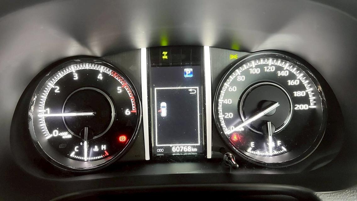 TOYOTA FORTUNER 2.4 LEGENDER 4WD A/T 2021  11