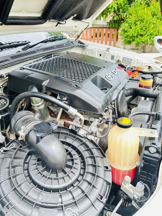 TOYOTA VIGO 4 ประตูยกสูง เครื่อง 2500 CC เกียร์ ธรรมดา 6