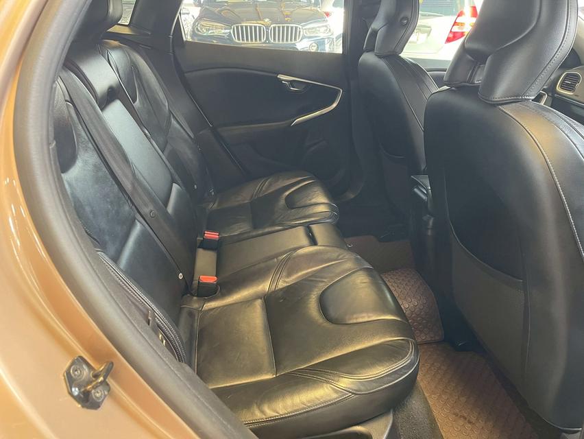 รหัสรถ PJP5340 2014 VOLVO V40 T5 S 12