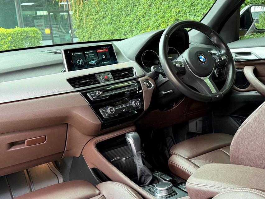 2020 BMW X1 20D MSPORT รถมือเดียวออกป้ายแดง รถวิ่งน้อย เข้าศูนย์ทุกระยะ ไม่เคยมีอุบัติเหตุครับ 12