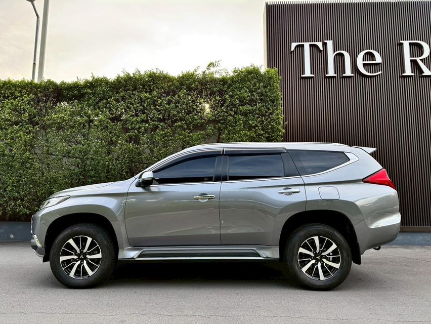 รถมือเดียว ไมล์ 5x,xxx หาได้ที่ไหนต้องคันนี้ Pajero 2.4 GT Premium NAVI 2WD ปี2018 สีเทา ดีเซล