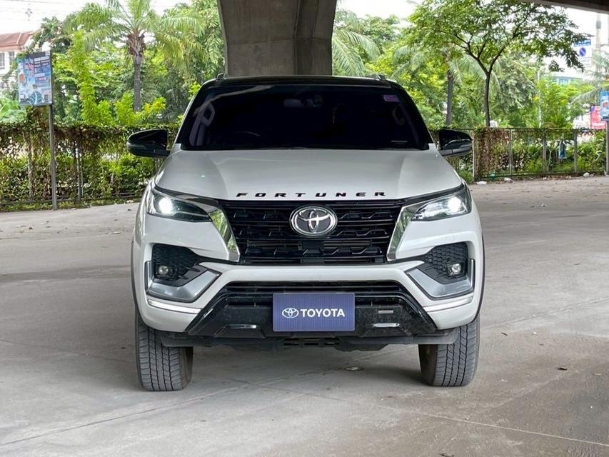 Toyota Fortuner 2.4V 4wd ปี21 2