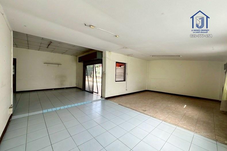 ขายทาวน์โฮม 2 ชั้น 41 ตารางวา ซอยนวมินทร์ 111 หลังมุม ใกล้ทางด่วนเอกมัย-รามอินทรา