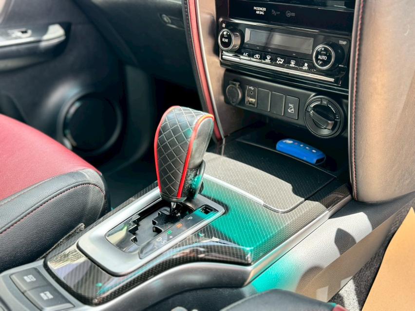 Toyota Fortuner 2.8TRD 4wd ปี18 11