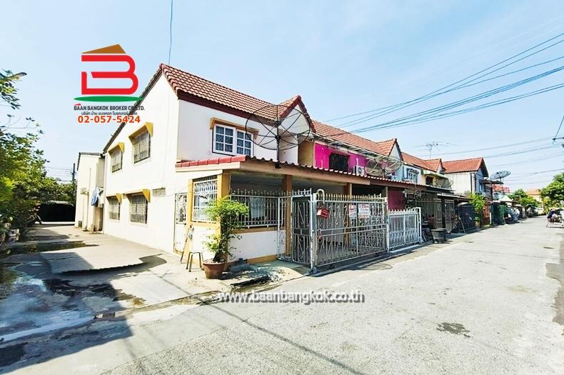ทาวน์เฮาส์ หมู่บ้าน ปิ่นเจริญ 4 (ซอยนาวงประชาพัฒนา 17) เนื้อที่ 17.5 ตรว ถนนวิภาวดี แขวงสีกัน(บ้านใหม่) เขตบางเขน(ตลาดขวัญ) กรุงเทพมหานคร 12