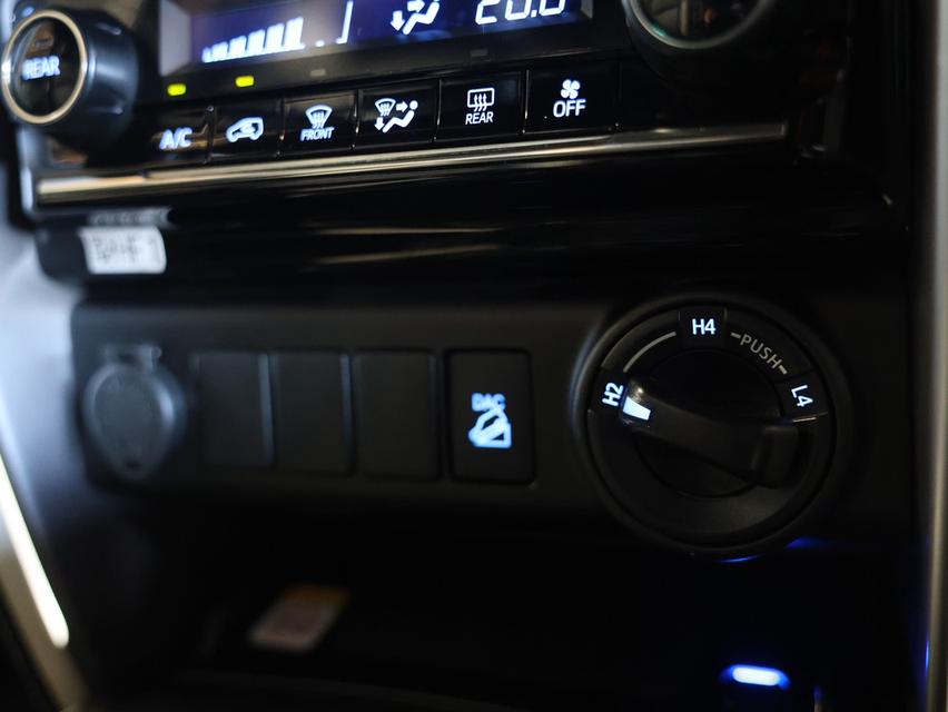 2021 Toyota FORTUNER 2.8 (ปี 15-25) Legender 4WD SUV AT B7112 รูปที่ 2