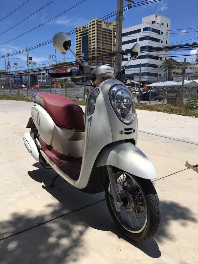 HONDA SCOOPY i 6