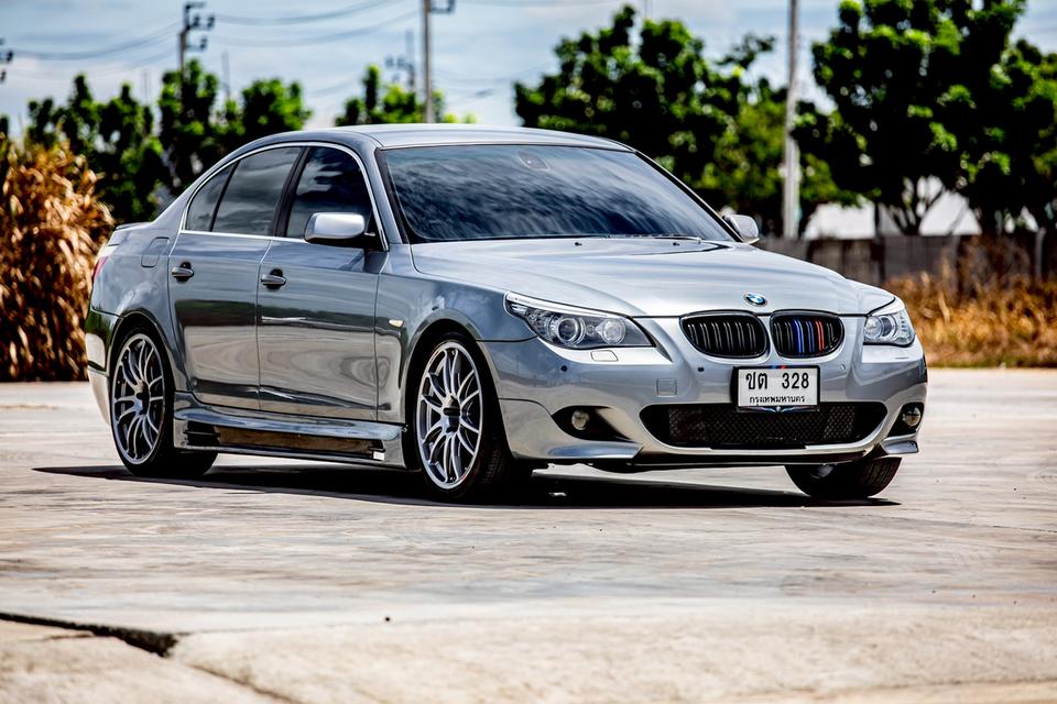 Bmw 525i ปี 2008 สีเทา สวยสภาพดี  3