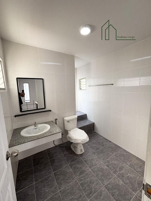 บ้านแฝด 2 ชั้น ม.กราฟฟิคเพลส ถนนเทพารักษ์ กม.22 พร้อมอยู่ 12