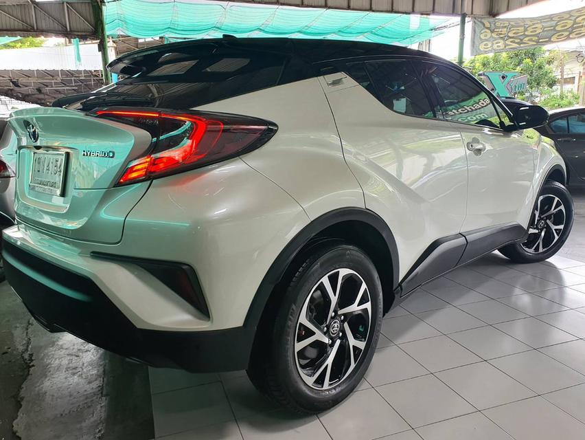 Toyota C-HR HV Mid (Hybrid) ปี 2020 Auto สีขาว มือ1 ออกห้าง 2