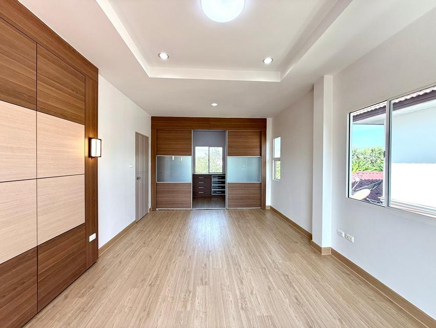 หมู่บ้านเปี่ยมภิรมย์ รีสอร์ท ซ.มิตรไมตรี 2 บ้านสวยรีโนเวทใหม่ พร้อมอยู่ ย่านหนองจอก 15