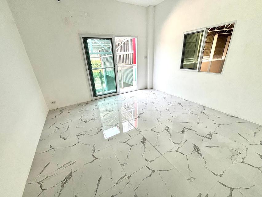 ขายโรงงานสร้างใหม่ พื้นที่ใช้สอย  760 ตรม ต.คลองมะเดื่อ อ.กระทุ่มแบน จ.สมุทรสาคร 12