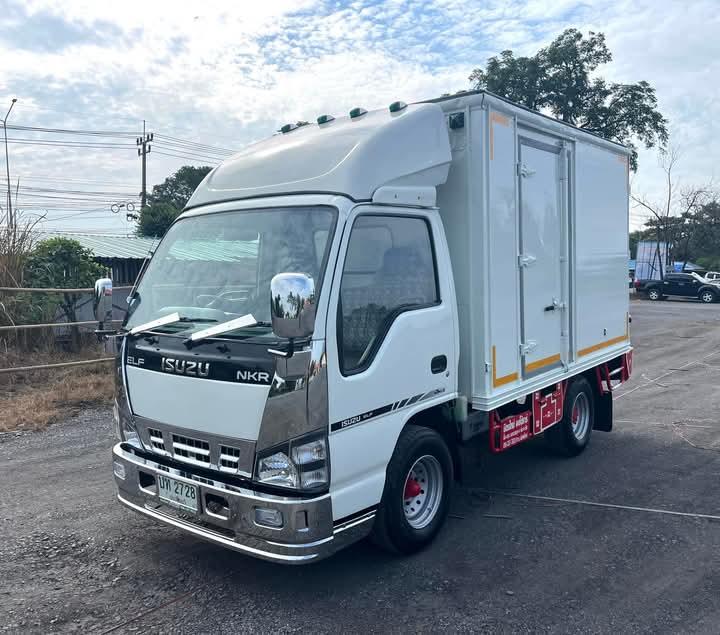 ISUZU NKR 100 แรงเทอร์โบ 3