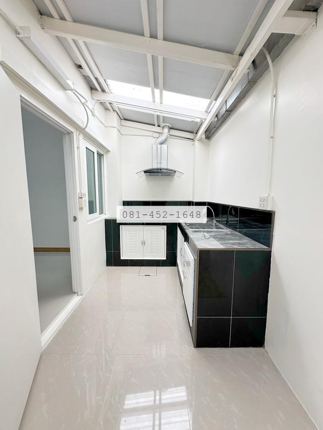 ขายทาวน์โฮม 2 ชั้น สไตล์อังกฤษ โครงการโกลเด้น ทาวน์ เฉลิมพระเกียรติ-สวนหลวง ทำเลทองเดินทางสะดวกสบาย 9