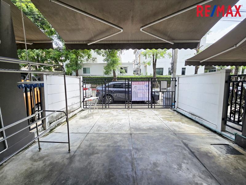 ขายทาวน์โฮม 3 ชั้น บ้านกลางเมือง กัลปพฤกษ์ ใกล้เดอะมอลล์บางแค ซ.ศาลธนบุรี 29/2 กำนันแม้น