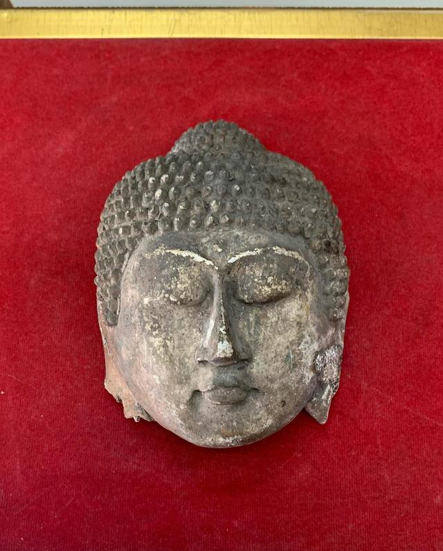 เศียรพระเนื้อปูน ไม่ทราบที่ 4