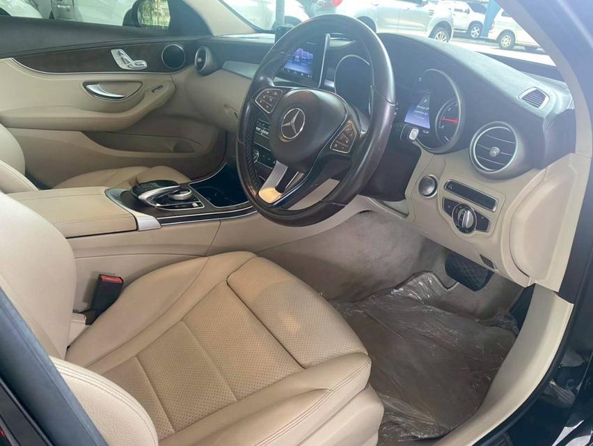 MERCEDES BENZ C-CLASS 350e EXCLUSIVE W205 เกียร์ AT ปี 2016 สีดำ เบนซิน HYBRIDเลขไมล์ 85,676 กม.ราคา 499,000 บาทโทร 09296998996B448 รูปที่ 17