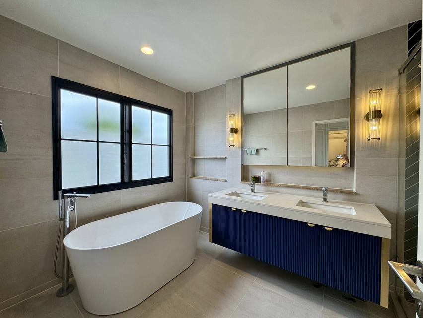 บ้านเดี่ยวสองชั้น โครงการเศรษฐสิริบางนา-สุวรรณภูมิ ทำเลดีติดถนนใหญ่ 16