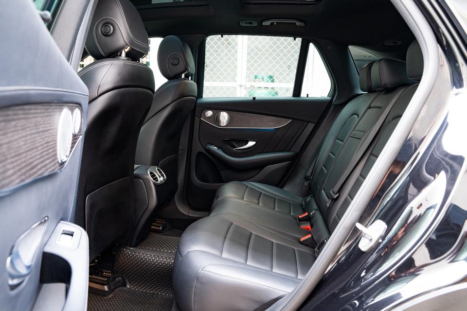 Benz GLC300e AMG Dynamic Facelift จดทะเบียน 2021✔️มือเดียว 90,000KM ตัวท็อปสุด AMG หลังคาแก้ว รุ่น Facelift รูปที่ 10
