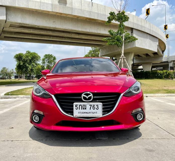 Mazda 3  2.0 S SPORT ปี2016 สีแดง 2