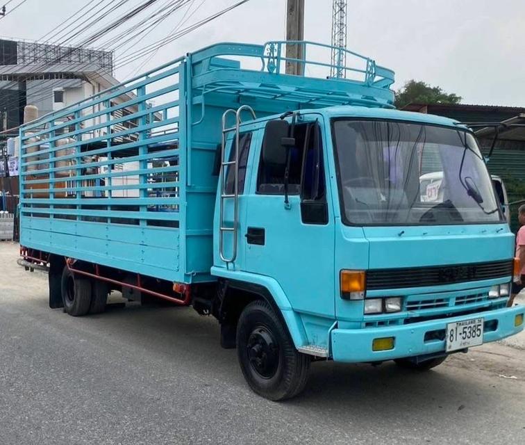 รถบรรทุกหกล้อคอกสูง ISUZU ROCKY 165 แรง