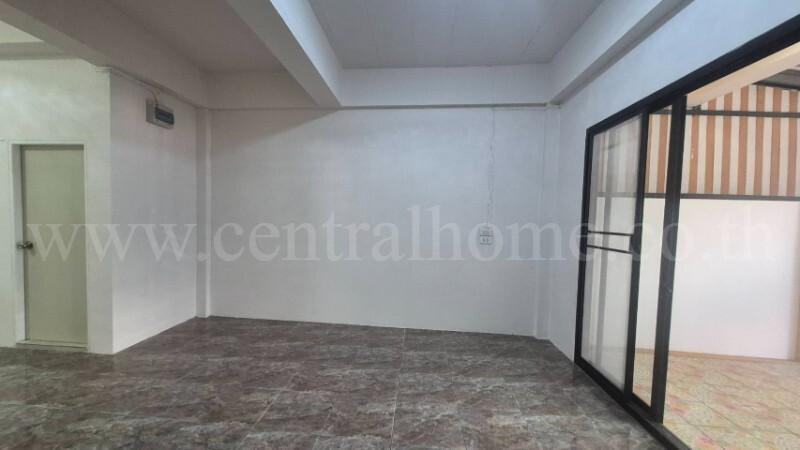 ทาวน์โฮม ฉัตรไพลิน ลาดหลุมแก้ว รีโนเวท พร้อมอยู่ ราคาถูก 7