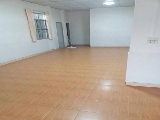 ให้เช่า บ้านเดี่ยว ซอยนวมินทร์ 81 หมู่บ้านโชคชัย คลองจั่น มีที่จอดรถ 2คัน 4