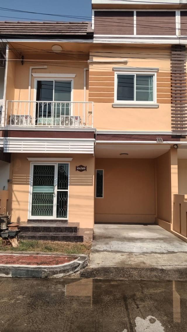 ทาวน์เฮ้าส์ขนาด ๓ ห้องนอน ๒ ห้องน้ำ 1